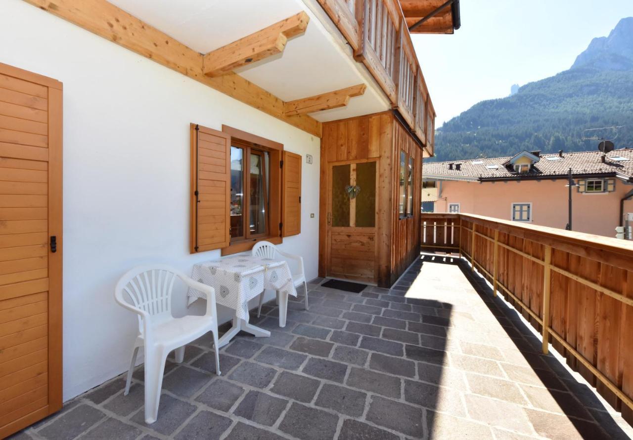 Casa Dorich Lägenhet Pozza di Fassa Exteriör bild