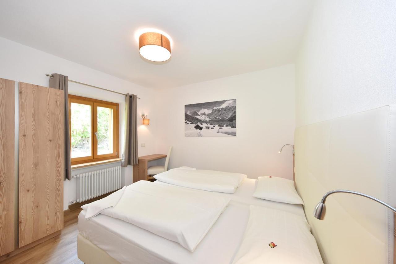 Casa Dorich Lägenhet Pozza di Fassa Exteriör bild